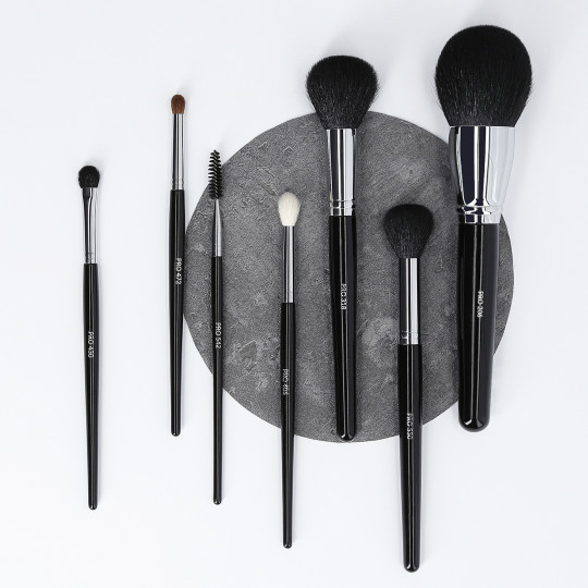 LUSSONI Must-haves 7 Pcs Professional Makeup Brush Set	