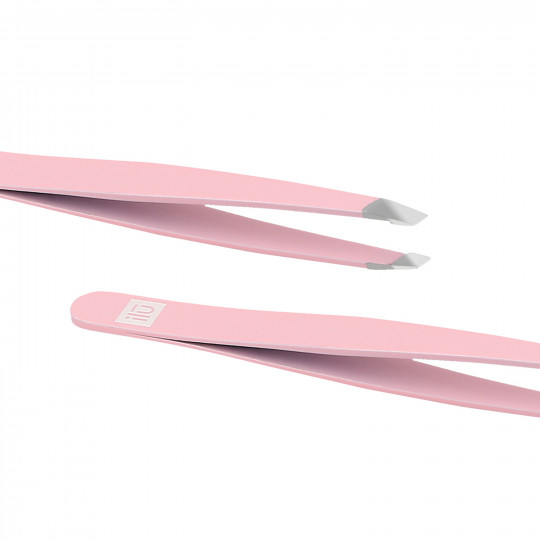 ilū Pink tweezers