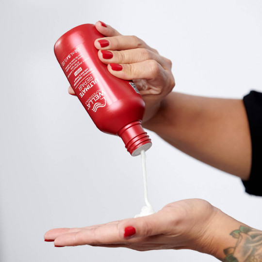 WELLA PROFESSIONALS ULTIMATE REPAIR Shampoing réparateur détoxifiant pour cheveux 100 ml