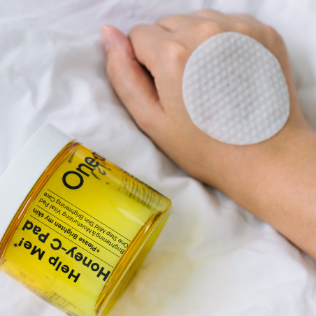 ONE-DAY’S YOU HELP ME HONEY-C PAD Rozjaśniające płatki tonizujące 125ml (60 szt.)